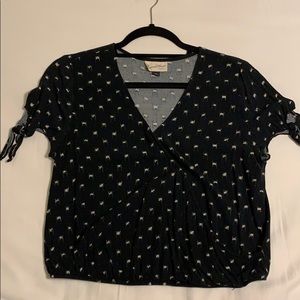 Free if bundled w another item! Wrap front top